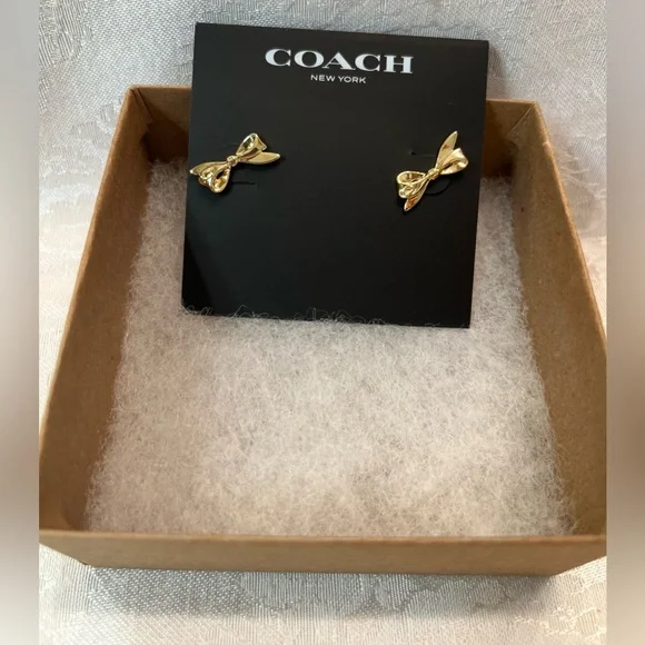 Coach Gold Bow Earrings NWT - Picture 4 of 4